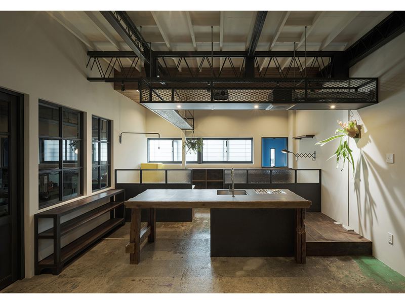 Showroom+Office　草加_INUI×KOBATECHの写真